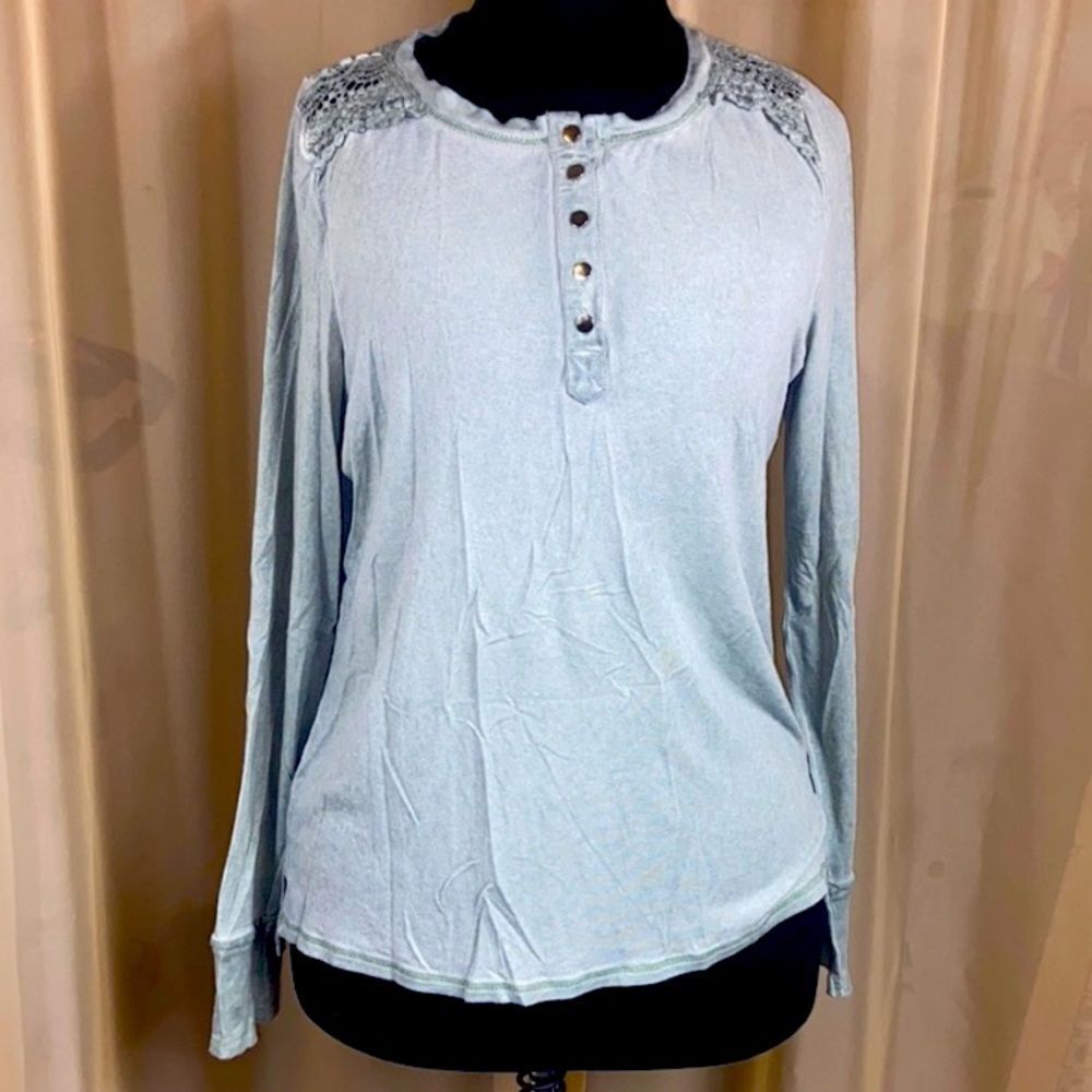 10/$50 Blue B Women Blouse Size S